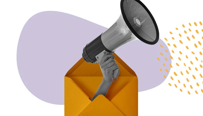 Um megafone saindo de um envelope.